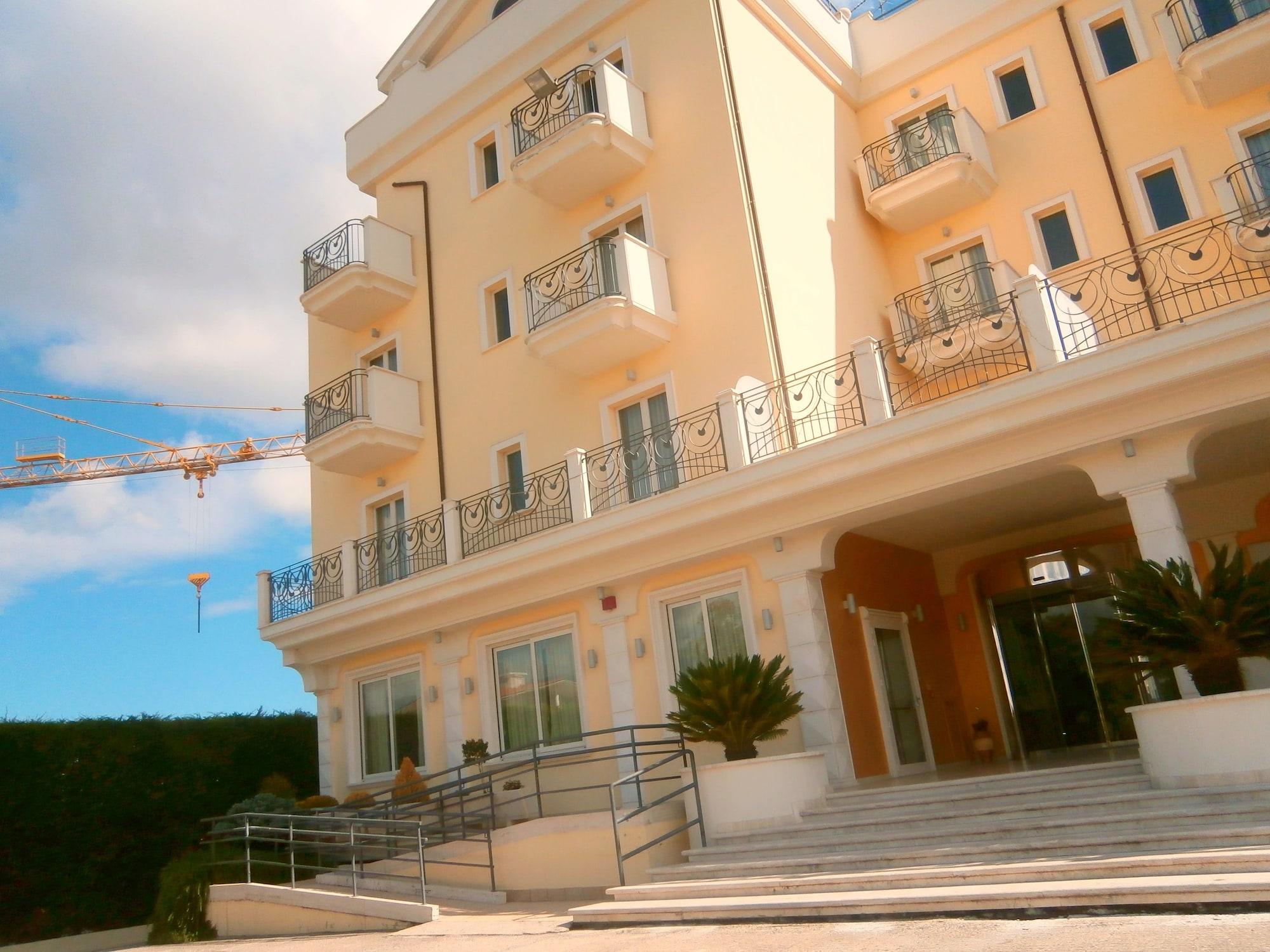 Hotel Concorde Sant'Egidio alla Vibrata Exterior foto
