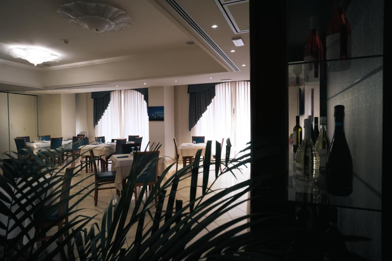 Hotel Concorde Sant'Egidio alla Vibrata Exterior foto